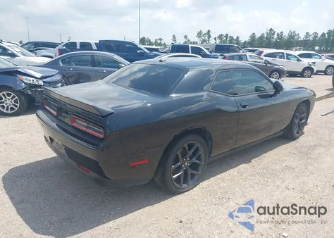 2022 Dodge Challenger R/T z USA, uszkodzony, nr VIN 2C3CDZBT8NH112808